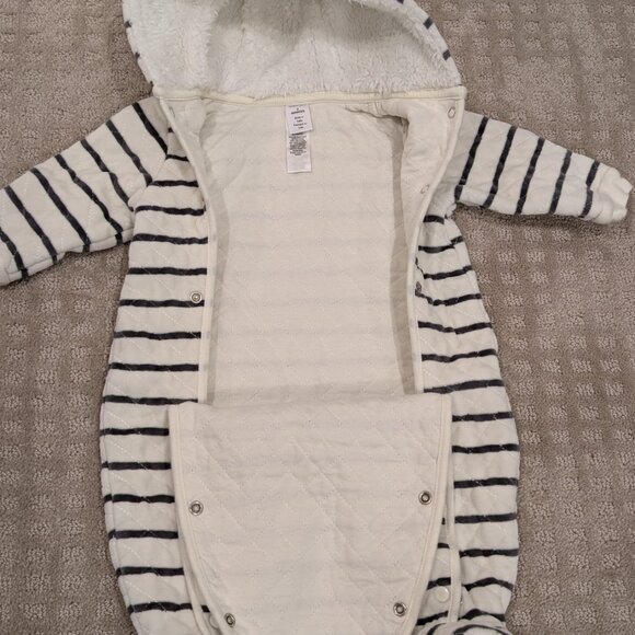 Nordstrom Bunting Quilted Hooded Snowsuit - Baby sz 0-3 months - Picture 5 of 8